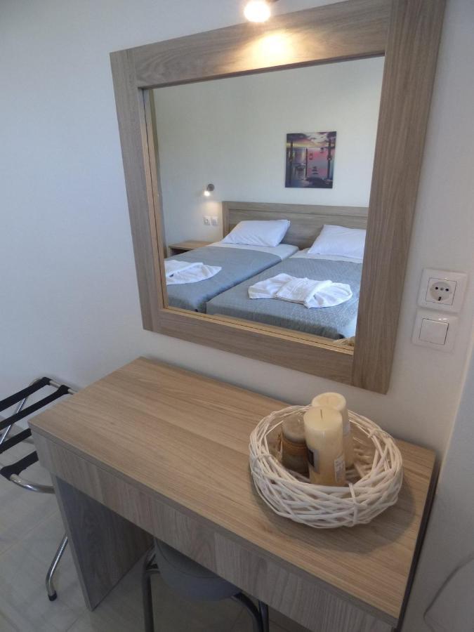 Yianetta Hotel Apartments 卡沃斯 外观 照片