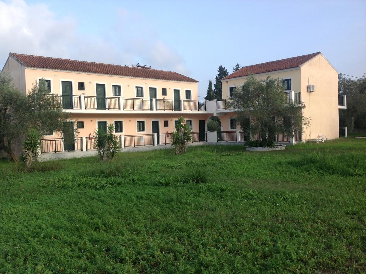 Yianetta Hotel Apartments 卡沃斯 外观 照片